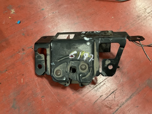 [Sin referencia] Cerradura maletero BMW serie 3 E46 ‘04