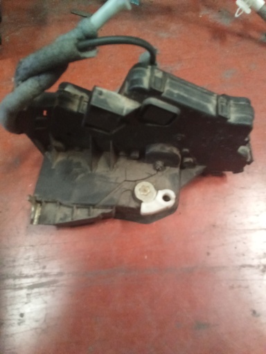 Cerradura trasera izquierda BMW serie 3 E46 '02