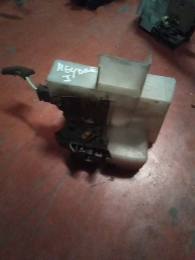 Cerradura delantera izquierda Renault megane '98