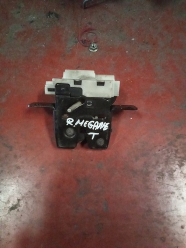 Cerradura maletero Renault megane II '04