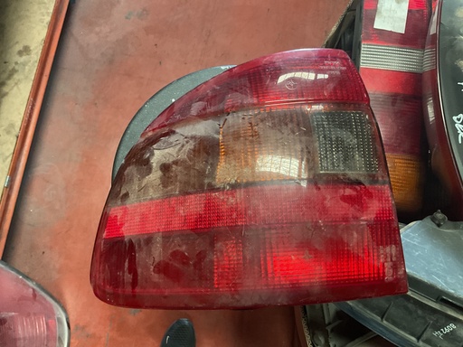 [Sin referencia] Piloto izquierdo opel astra F ‘92