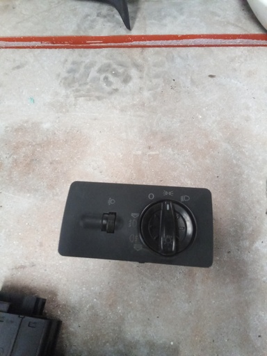[242637003] Mando de luces skoda fabia '04
