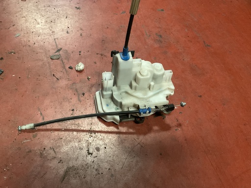 [Sin referencia] Cerradura delantera derecha citroen nemo ‘12