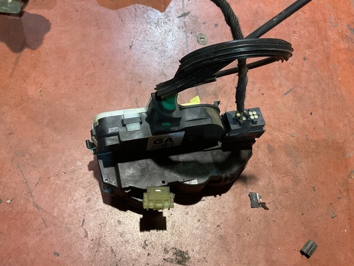 [13503807] Cerradura trasera izquierda chevrolet orlando ‘11