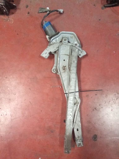 [0130821911] Elevalunas delantero derecho Toyota Corolla '00