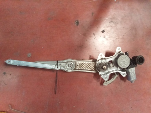 Elevalunas delantero derecho Toyota Yaris '05