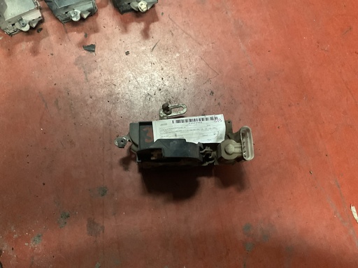 [Sin referencia] Cerradura delantera izquierda fiat punto ‘03