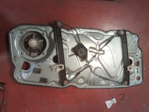 Elevalunas delantero derecho 3p Fiat stilo '05