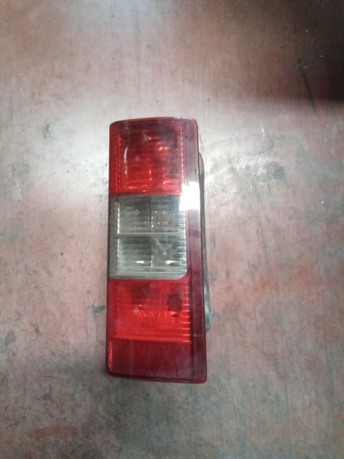 Piloto derecho Opel combo '01