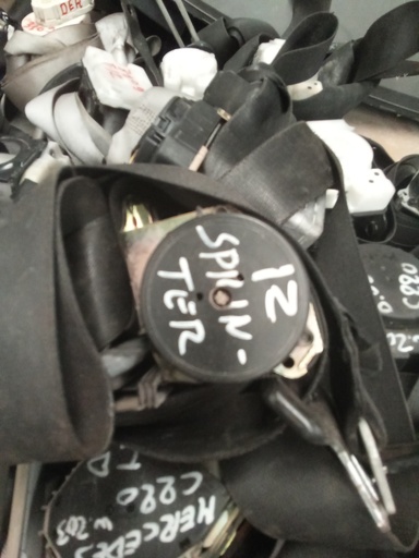 Cinturon delantero izquierdo mercedes sprinter '97