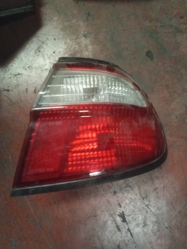 Piloto derecho Nissan Almera '00