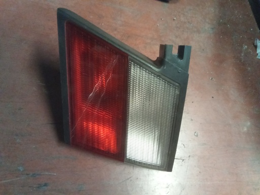 Piloto derecho interior Nissan primera '99