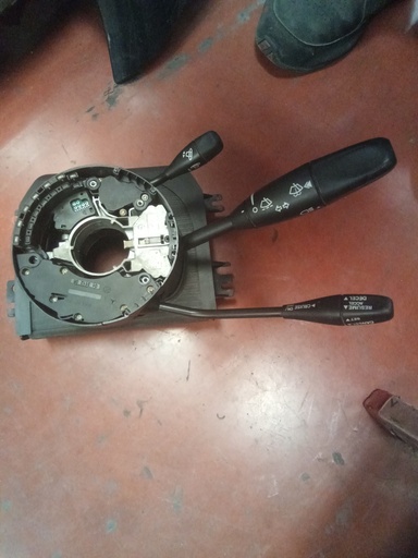 [1411200] Mando de luces chysler 300 '11