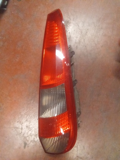 Piloto derecho 5p Ford fiesta '03