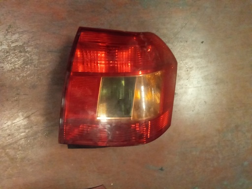 Piloto izquierdo Toyota Corolla '00