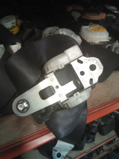 Cinturon seg. tras.izquierdo suzuki swift '07