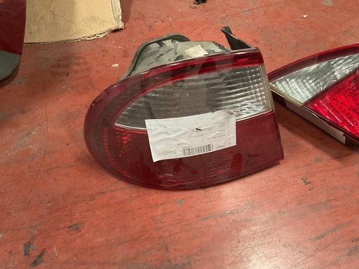 [Sin referencia] Piloto izquierdo daewoo lanos ‘98