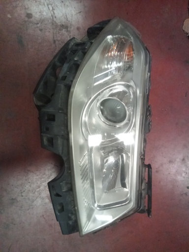 Faro derecho Renault megane '07