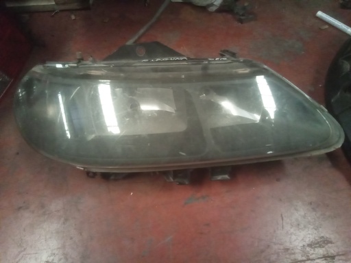 Faro derecho Renault laguna '01