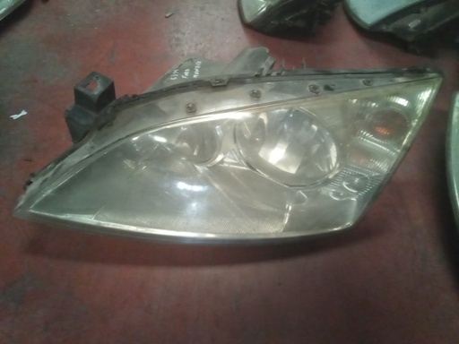 Faro izquierdo Ford mondeo '04