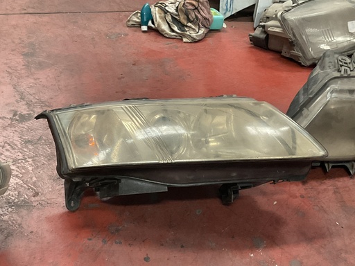 [Sin referencia] Faro derecho saab 9-3 ‘06