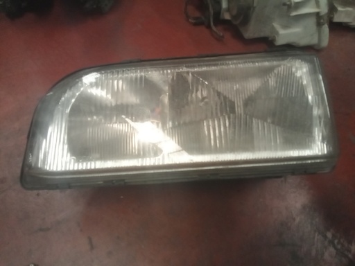 Faro izquierdo Volvo serie 850 '92