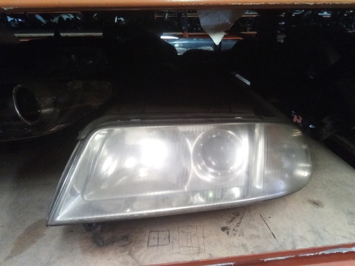 Faro izquierdo xenon Audi A4 '99