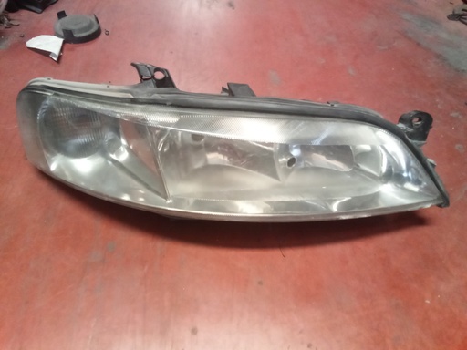 Faro derecho Opel vectra '00