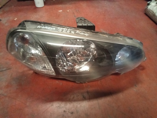 Faro derecho honda hr-v '01