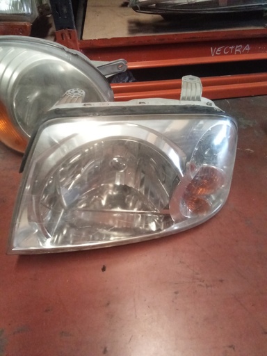 Faro izquierdo Hyundai Atos '03