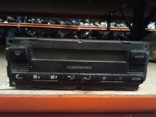 [1u1907044a] Mando climatizador skoda Octavia '00