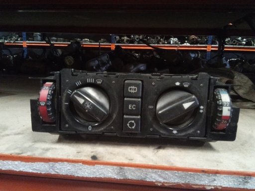 [1248303885] Mando aire acondicionado Mercedes 300 w124 '89