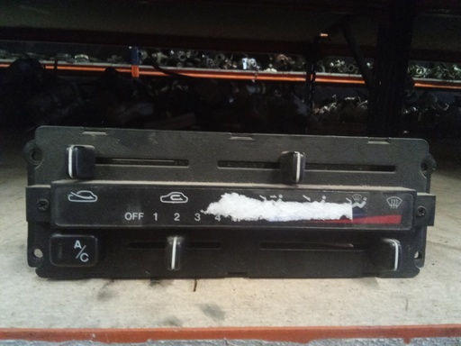 Mando aire acondicionado Hyundai accent '96