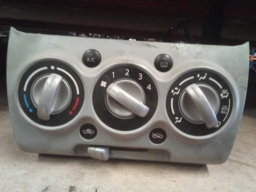 Mando aire acondicionado Suzuki alto '10
