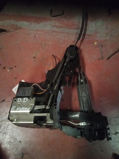 Cerradura delantera derecha Ford fiesta '04