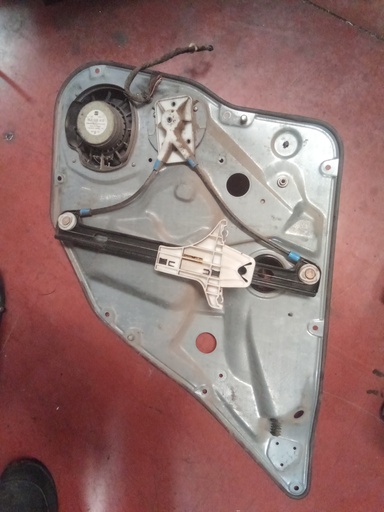 Elevalunas trasero izquierdo manual  seat Ibiza '04