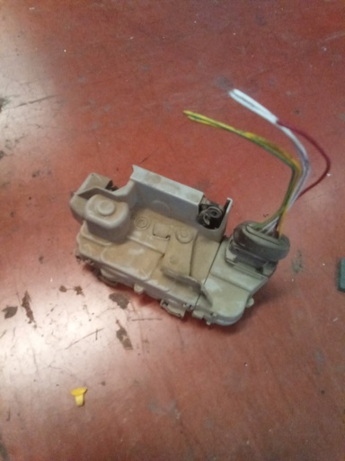 Cerradura trasera izquierda Peugeot 306 '00