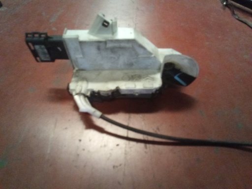 Cerradura delantera izquierda Peugeot 308 '08