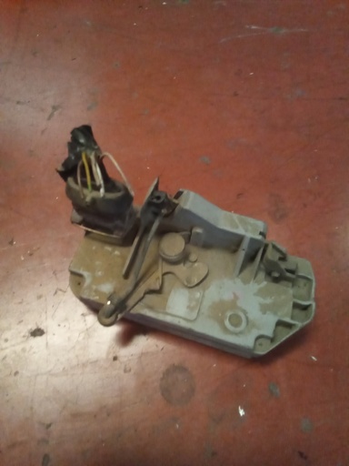 Cerradura trasera derecha Peugeot 406 '95