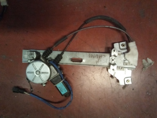 Elevalunas trasero izquierdo Kia shuma '03