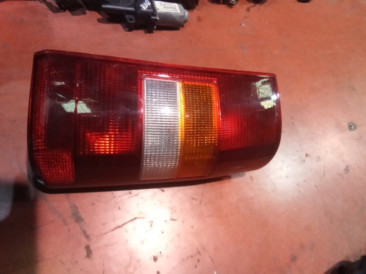 Piloto trasero derecho citroen jumpy '00