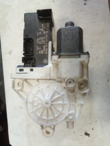 [1137328127] Motor elevalunas delantero derecho Peugeot 407 '06