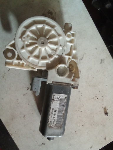 [9634457280] Motor elevalunas delantero derecho Peugeot 307 '01