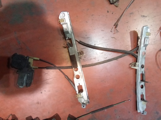 Elevalunas delantero izquierdo 3p Renault megane '05