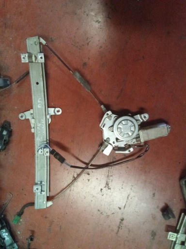 Elevalunas delantero derecho Nissan sunny