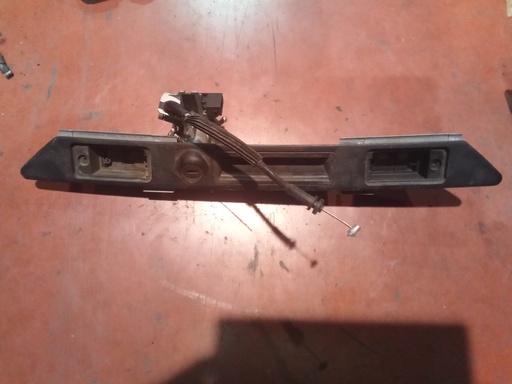 [8E0827657D] Pulsador de maletero audi a6 '07