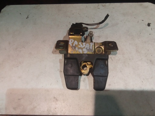 [3a5827503] Cerradura maletero Volkswagen Passat '95