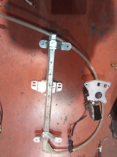 Elevalunas trasero izquierdo Opel frontera '96