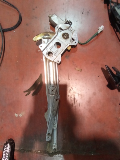 Elevalunas delantero izquierdo Suzuki ignis '03