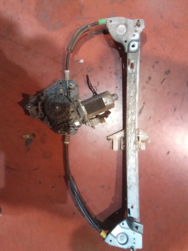 Elevalunas trasero izquierdo Peugeot 406 '04